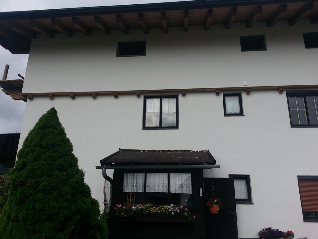 ロイタシュ Haus Karwendelblick Bed & Breakfast エクステリア 写真